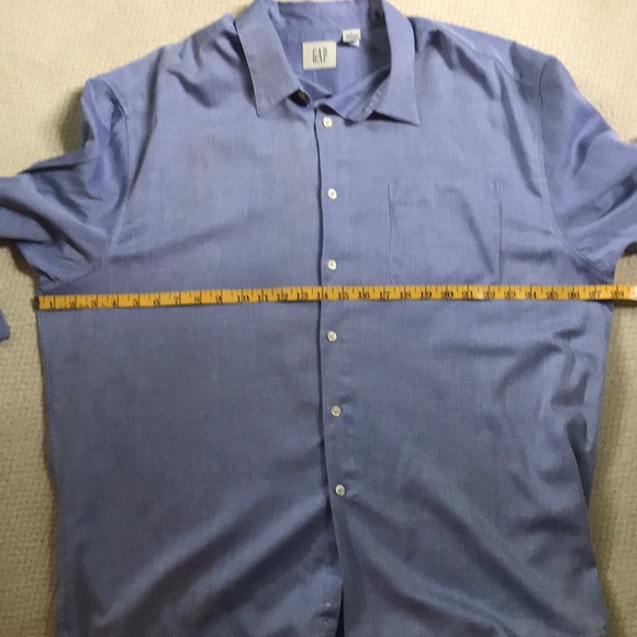 ⭐️ Men’s Gap casual shirt - Picture 5 of 6